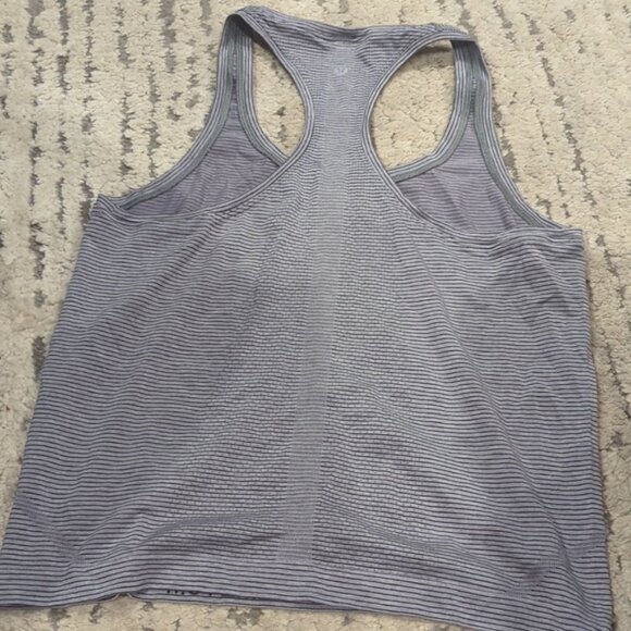 lululemon athletica Gray Fitted Sleeveless Tank Top with Scoop Neck - Picture 7 of 8